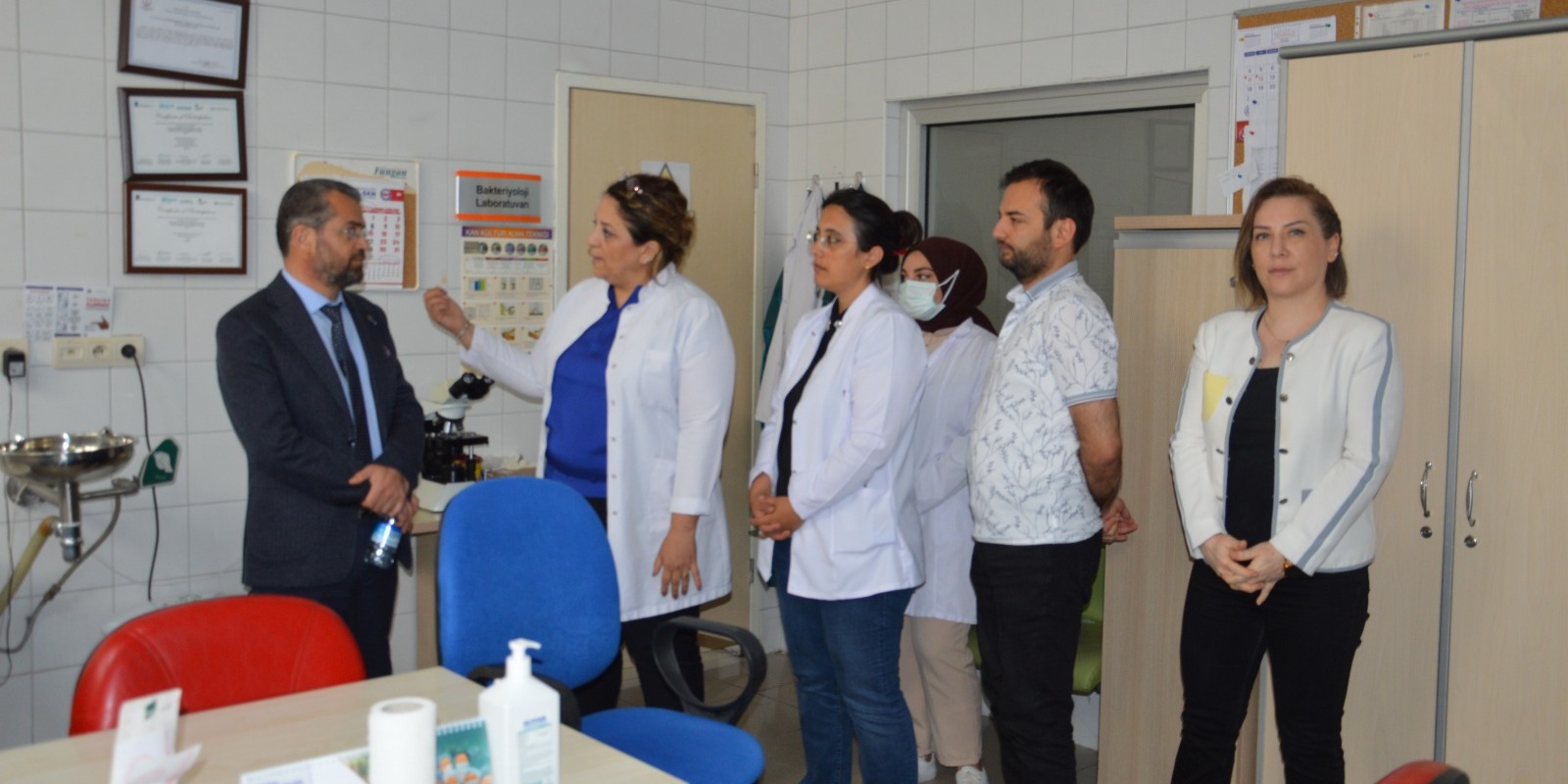 Başhekimimiz Uz. Dr. Mehmet Tamer Özdemir  ve hastane yönetimimiz tarafından Eczane, laboratuvar, yemekhane, anjiyografi, merkezi sterilizasyon ünitesi, depolar ve sağlık kurulu birimlerimiz ziyaret edilmiştir. 